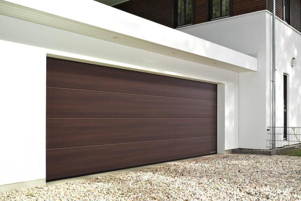 hoermann_garagen-sektionaltor_duradecor_-_1920x768px